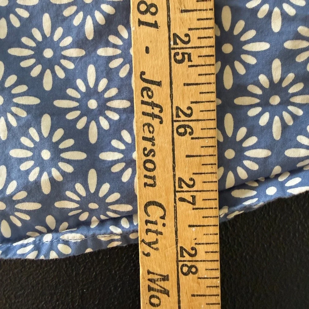 Levi's Red Tab Button Up Shirt Men's‎ Size L Blue Short Sleeve 100% Cotton Camp
